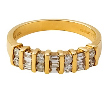 9ct gold Diamond 0.50cts half eternity Ring size P